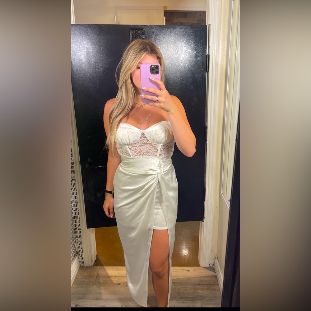 NWT White Lace Corset Dress 🤍👗